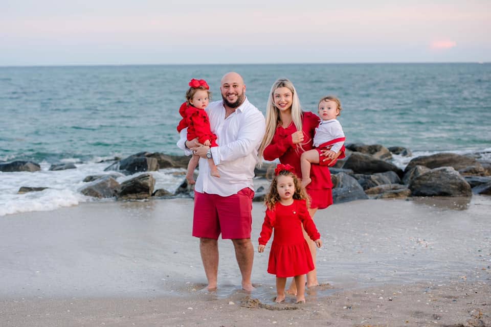 Dina Ferry With Her Husband and Their Children’s