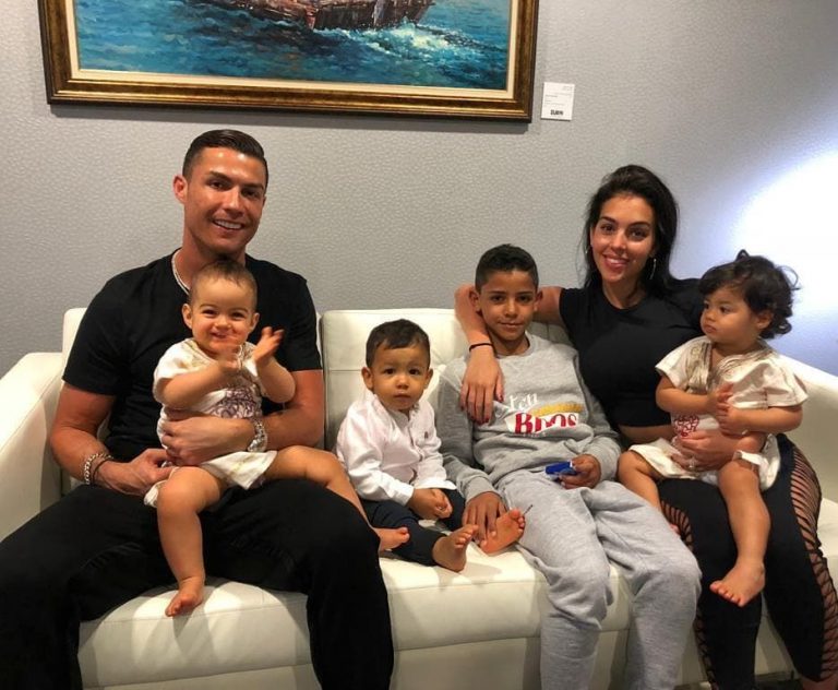 Cristiano Ronaldo Wiki, Age, Bio, Girlfriends, Net Worth & More