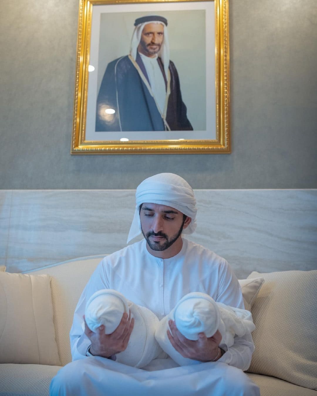 Hamdan bin Mohammed Al Maktoum Wiki, Age, Bio & More 9