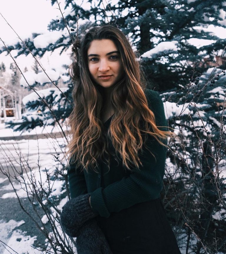 Isabel Paige (YouTuber) Wiki, Age, Boyfriends, Net Worth & More