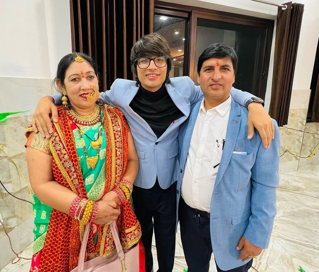 Sourav Joshi YouTuber Wiki Age Girlfriends Net Worth More