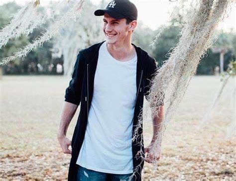 Colby Schnacky Wiki, Age, Girlfriends, Net Worth & More 7