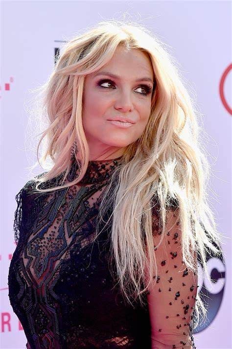 Britney Spears Wiki, Age, Boyfriends, Net Worth & More 3