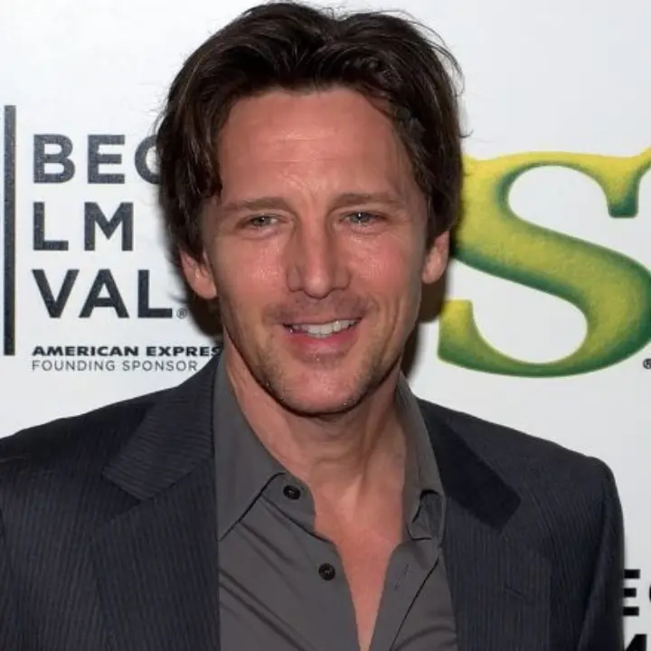 Andrew Mccarthy Wiki, Age, Height, Net Worth, Family, Career, and Bio